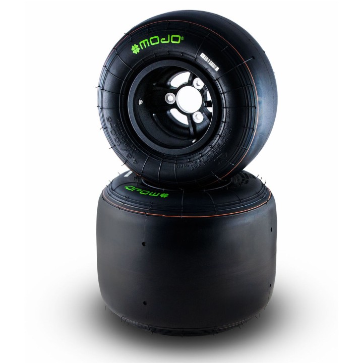 tire Mojo D5 promotion at Magickart