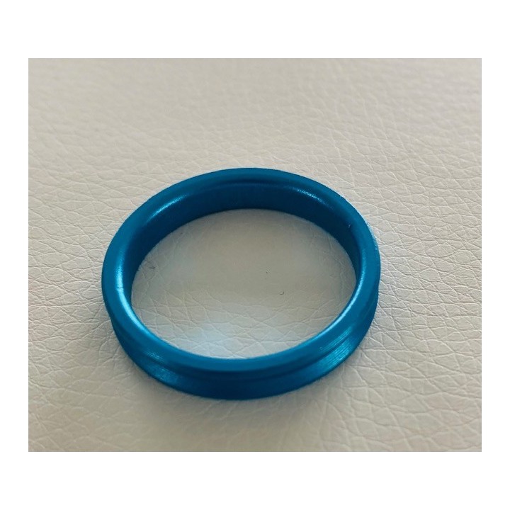 Mac MINARELLI Entretoise fusee 25x5 mm. alluminium anodizee noire